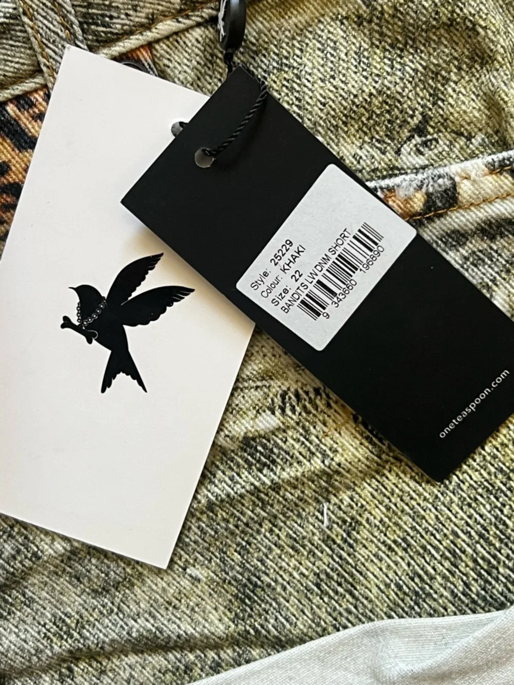 One Teaspoon Bandits Low Waist Shorts, Leopard “Khaki” Shorts - Picture 2 of 4